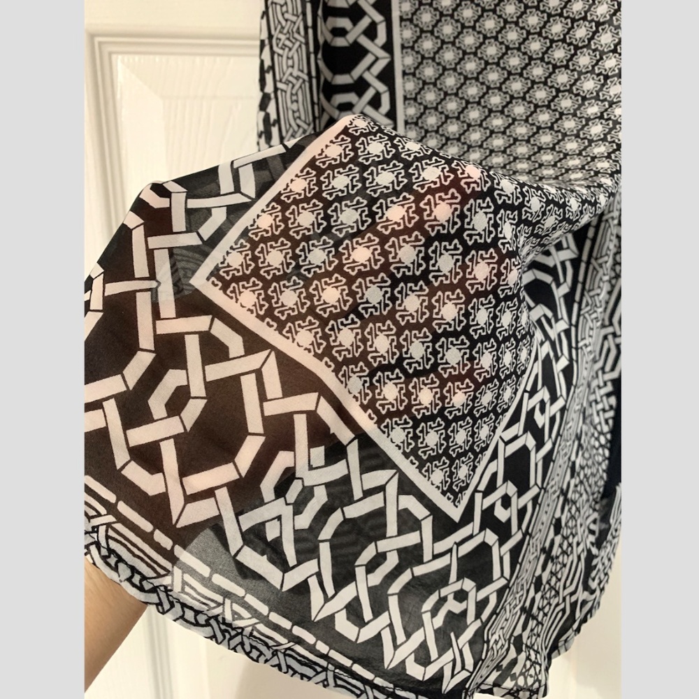 Cache Sleeveless Top - image 3